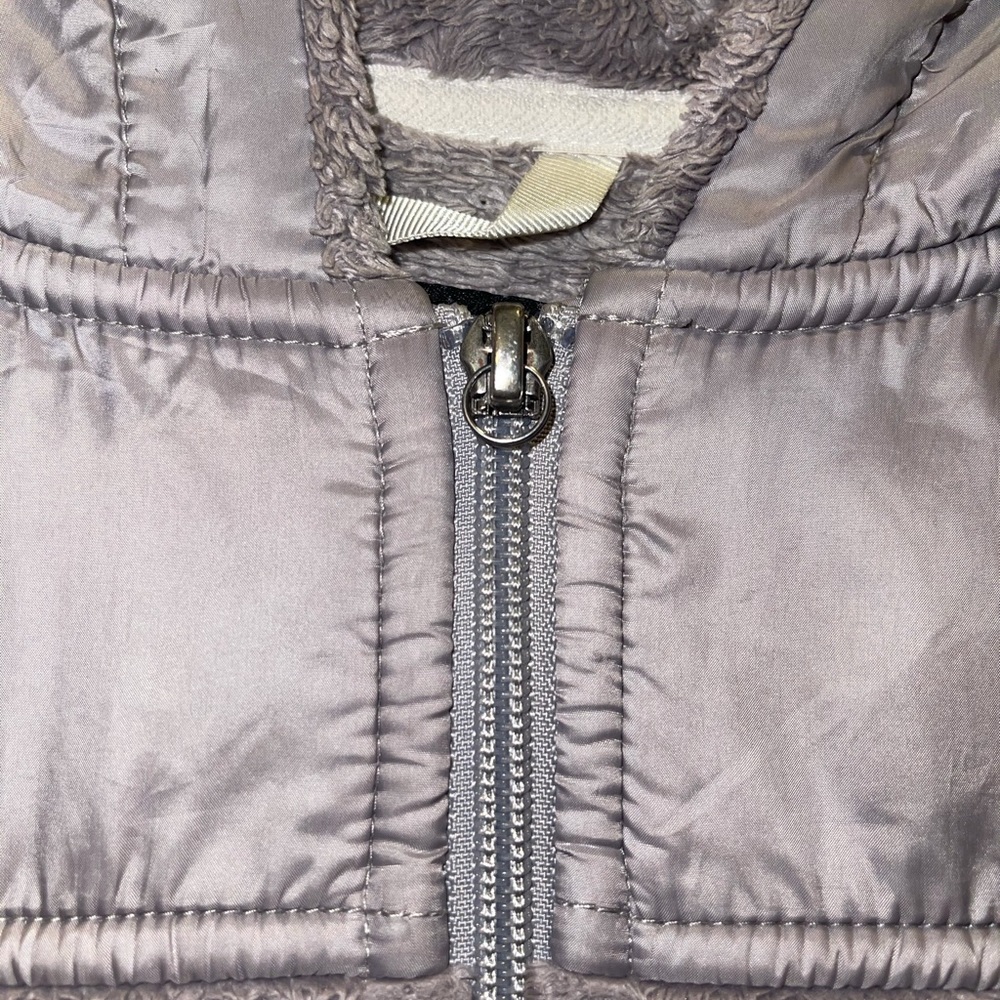 North face - Picture 4 of 6